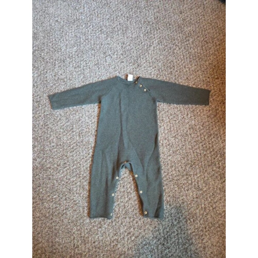 H&m knit romper onesie green